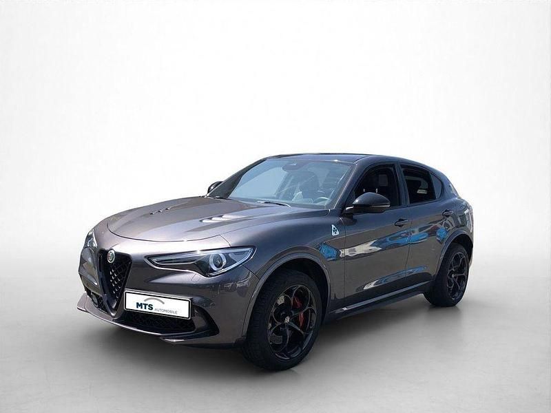 Grau Gebraucht 2022 Alfa Romeo Stelvio Quadrifoglio SUV | 49.990 € (Superpreis) - Bild 1/4
