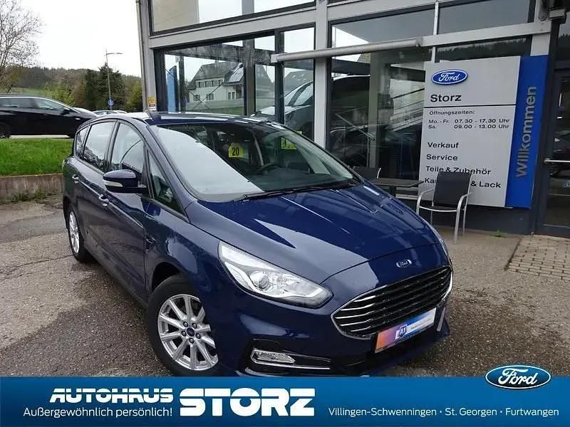 Blau (blazerblau) Gebraucht 2022 Ford S-MAX Business Edition Van / Kleinbus | 22.990 € - Bild 1/4