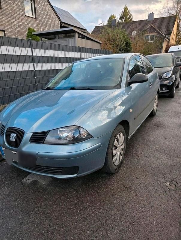 Second-hand Seat Ibiza 75 CP (55 kW) 2004 Albastru Hatchback