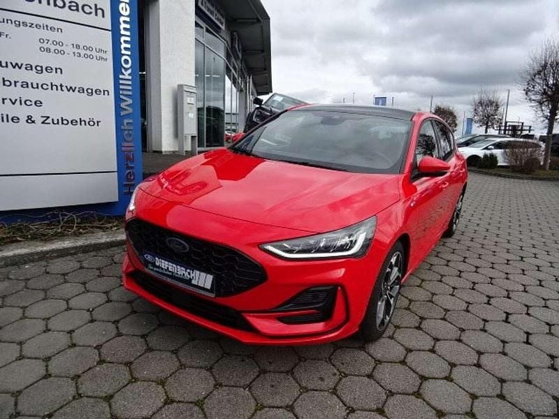 Gebraucht Ford Focus ST-Line X 155 PS (114 kW) 2023 Racerot Limousine
