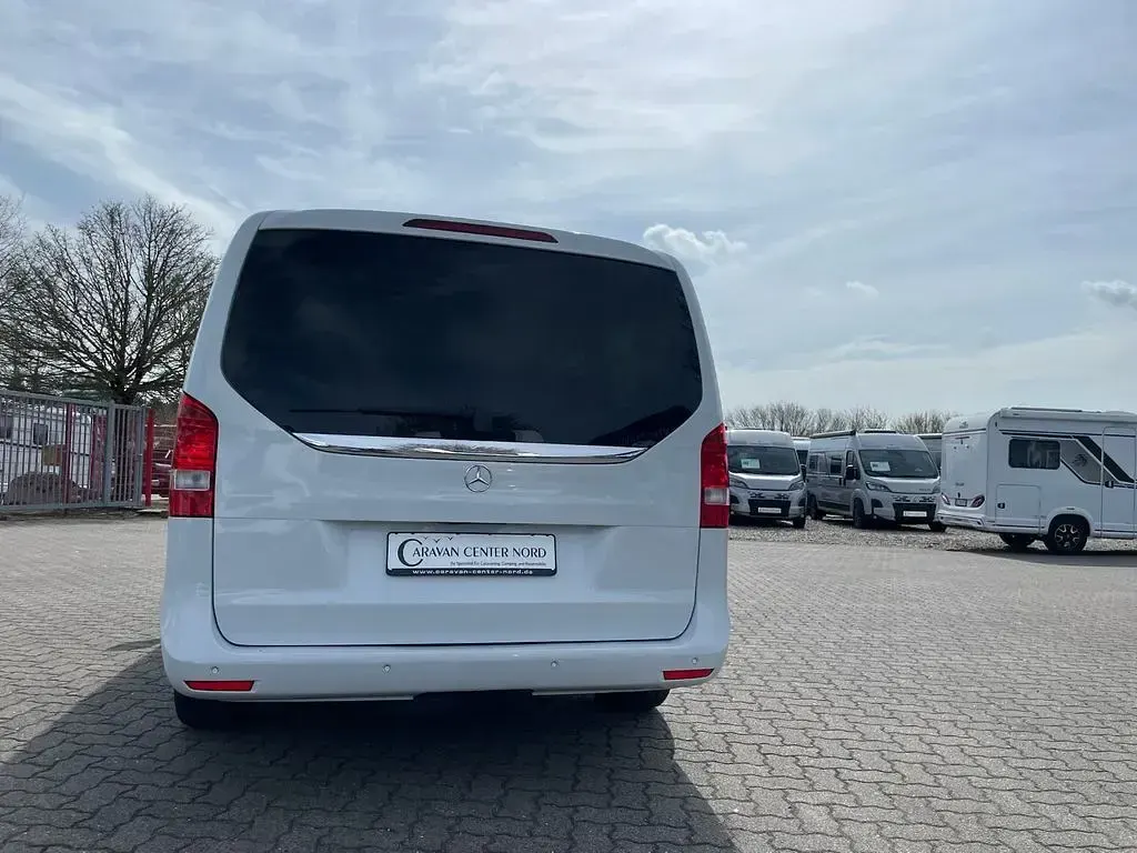 Gebraucht Mercedes V250 190 PS (139 kW) 2014 Weiß Van / Kleinbus