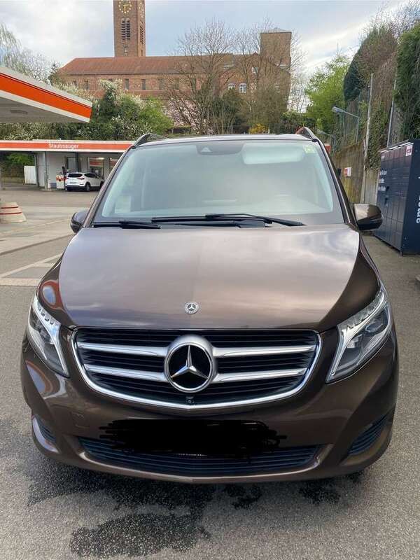 Braun Gebraucht 2018 Mercedes V250 Avantgarde Edition Van / Kleinbus | 38.500 € (Superpreis) - Bild 1/4