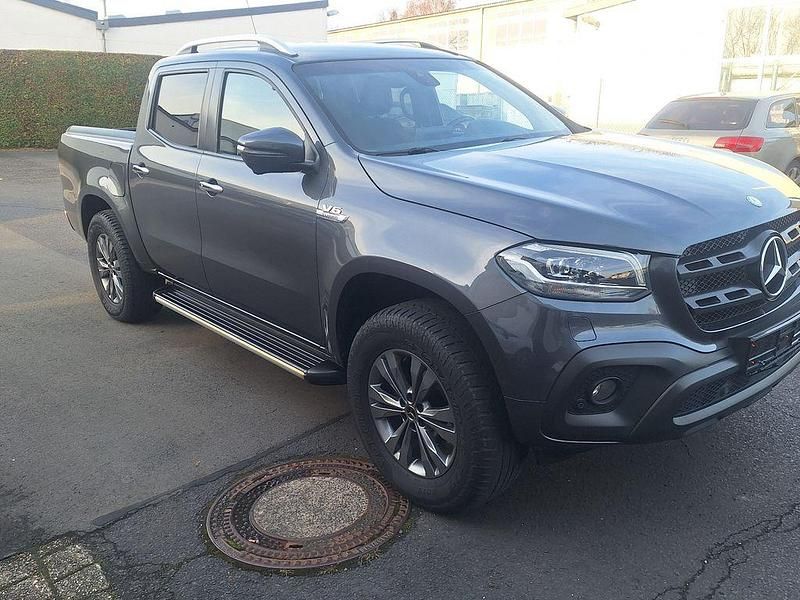 Grau Gebraucht 2019 Mercedes 350 Edition SUV | 25.500 € (Superpreis) - Bild 1/4