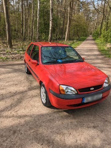 Gebraucht Ford Fiesta 60 PS (44 kW) 2001 Kleinwagen