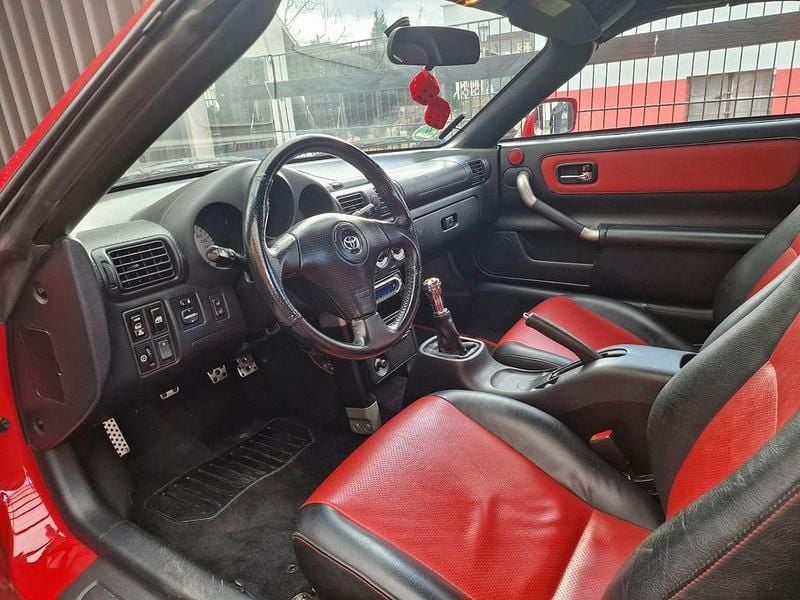 Gebraucht Toyota MR2 193 PS (141 kW) 2000 Rot Cabrio