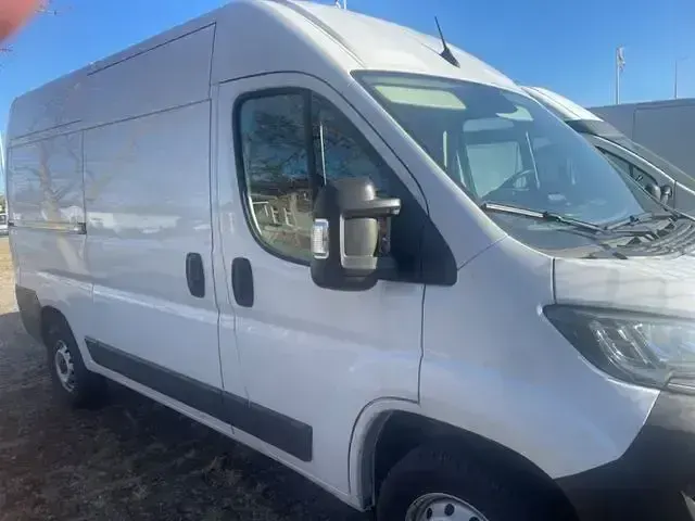 Gebraucht Fiat Ducato 140 PS (102 kW) 2023 Weiss Van