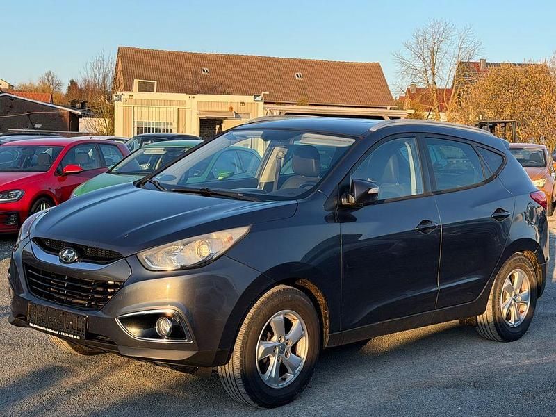 Gebraucht Hyundai ix35 Style 136 PS (100 kW) 2011 Grau SUV