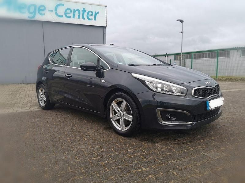 Gebraucht Kia Ceed 136 PS (100 kW) 2016 Schwarz Kleinwagen
