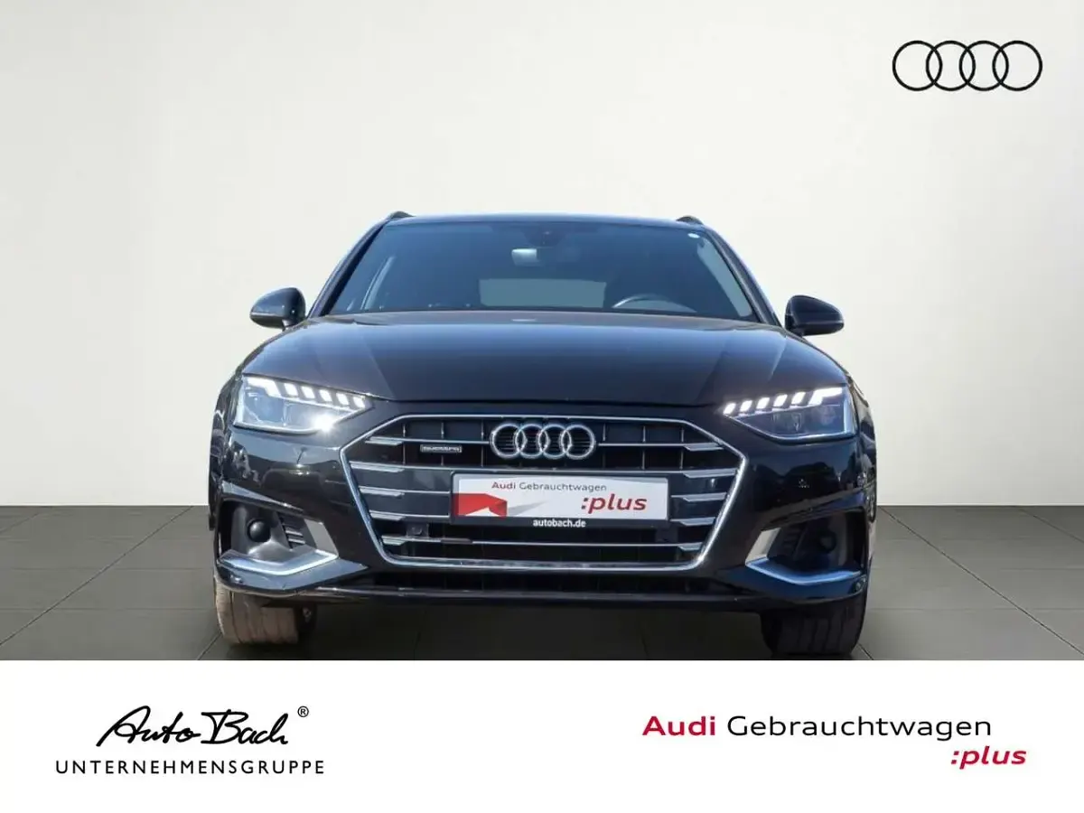 Gebraucht Audi A4 Advanced Plus 204 PS (150 kW) 2024 Mythosschwarz metallic Kombi