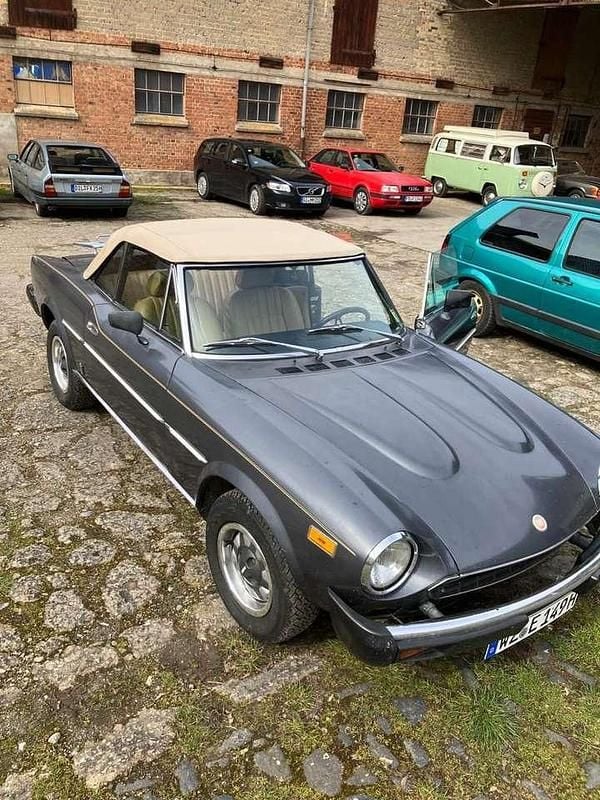 Gebraucht Fiat 124 Spider 105 PS (77 kW) 1980 Grau Cabrio