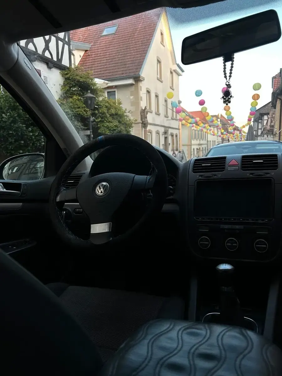 Gebraucht VW Golf V 85 PS (62 kW) 2007 Schwarz Kleinwagen