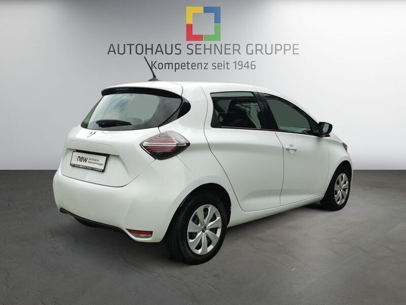 Gebraucht Renault Zoe Life 80 kW (109 PS) 2022 Arktisweiß (weiß) Kleinwagen