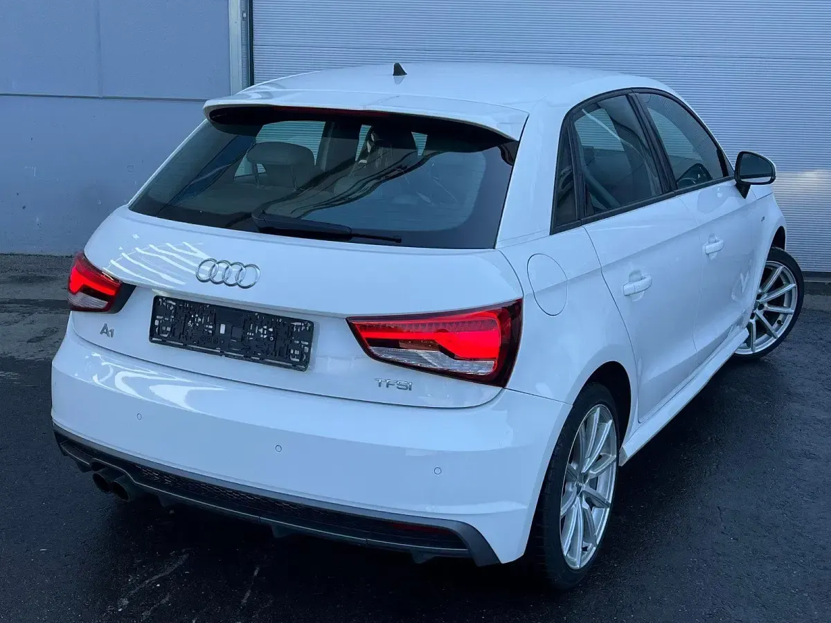 Gebraucht Audi A1 S-Line 150 PS (110 kW) 2015 Weiß Kleinwagen