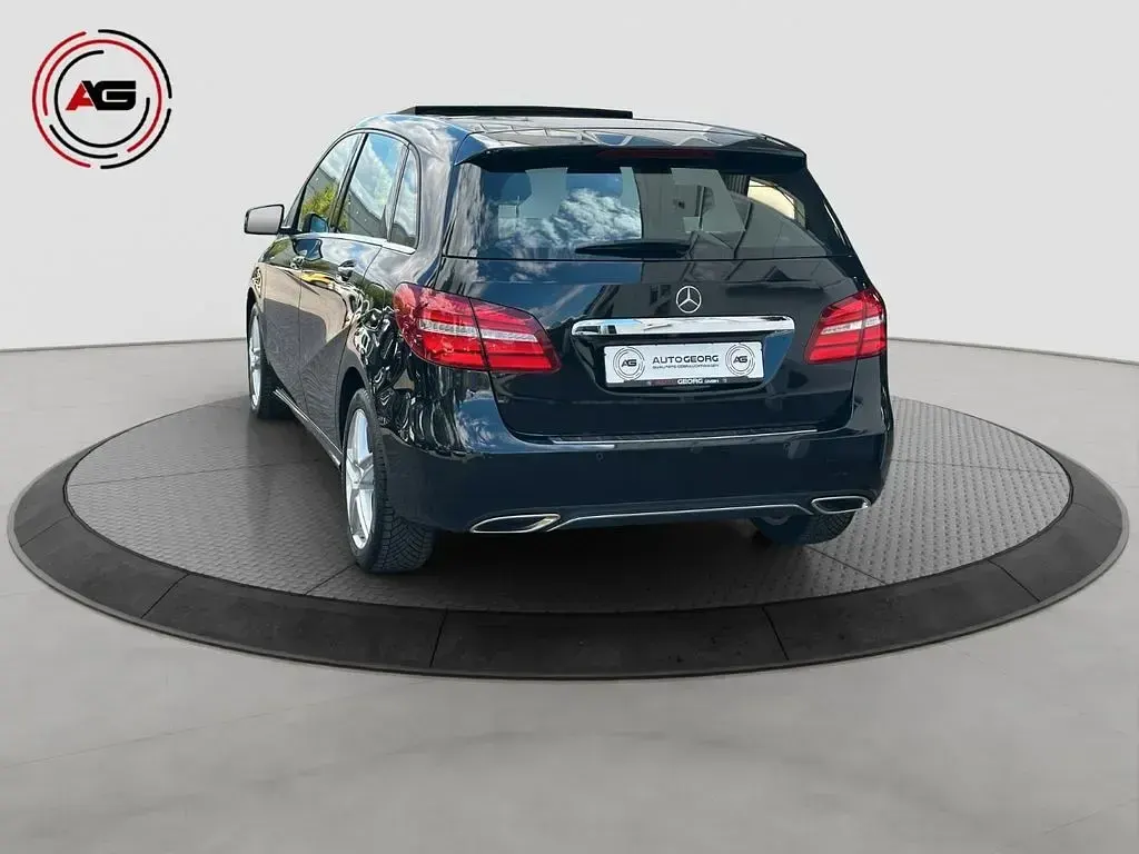Gebraucht Mercedes B220 177 PS (130 kW) 2017 Schwarz Kleinwagen