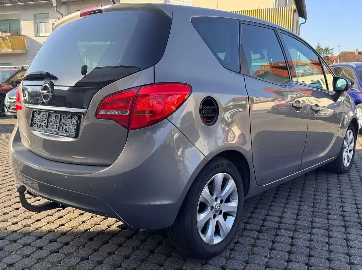 Second-hand Opel Meriva 131 CP (96 kW) 2012 Albastru Monovolum