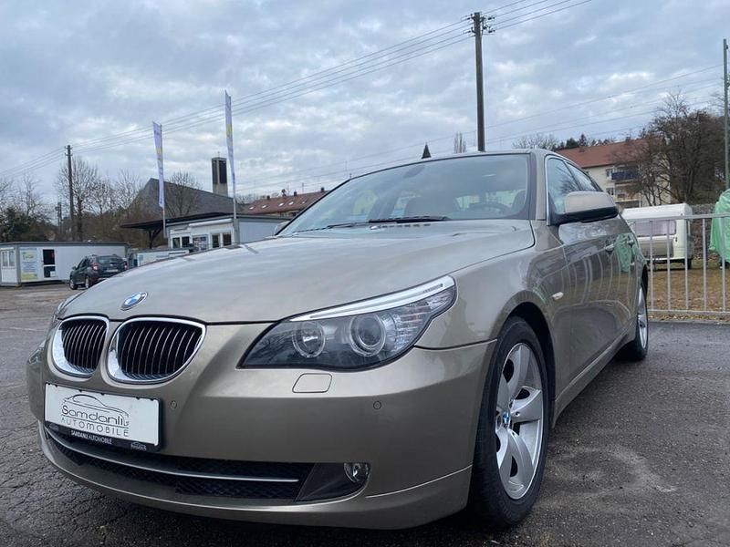 Gebraucht BMW 523 Exclusive 190 PS (139 kW) 2009 Gold Limousine