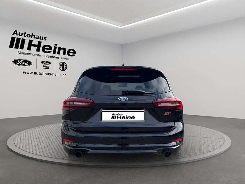 Gebraucht Ford Focus ST 280 PS (205 kW) 2026 Agate black metallic Kombi
