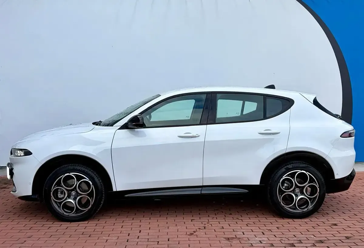 Gebraucht Alfa Romeo Tonale Sprint 160 PS (117 kW) 2024 Grigio vesuvio metallic SUV