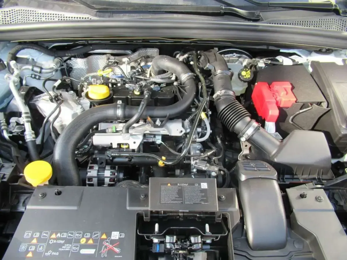 Gebraucht Renault Captur Techno 91 PS (66 kW) 2025 Weiß SUV