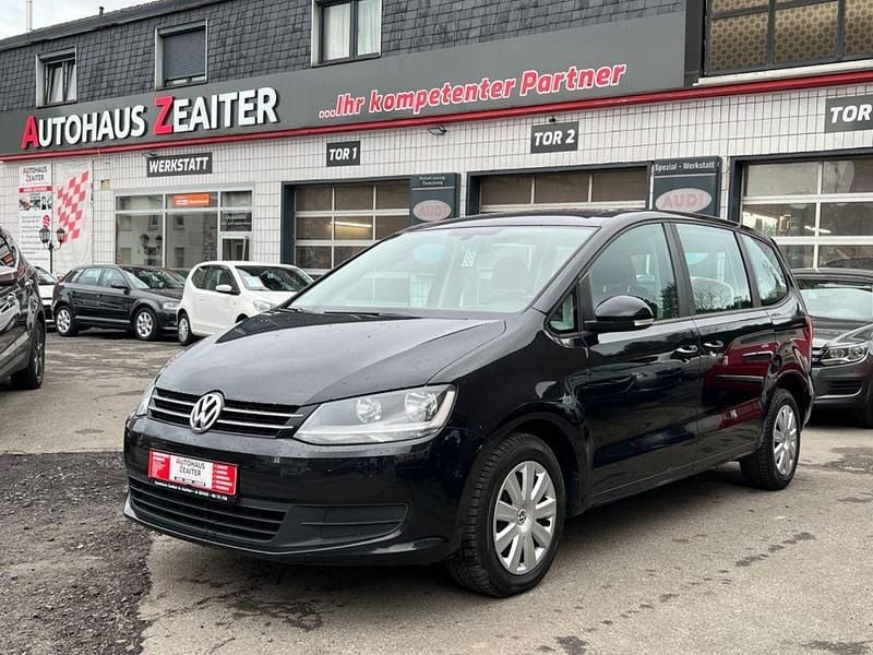 Schwarz Gebraucht 2011 VW Sharan Trendline Van / Kleinbus | 5.250 € (Fairer Preis) - Bild 1/4