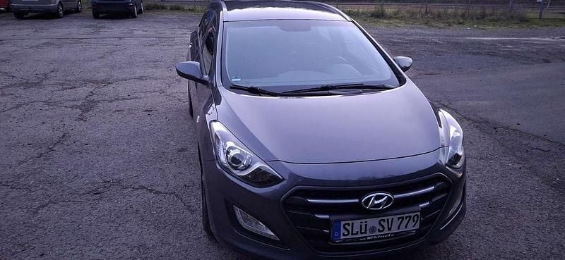 Gebraucht Hyundai i30 Passion 110 PS (80 kW) 2016 Kombi