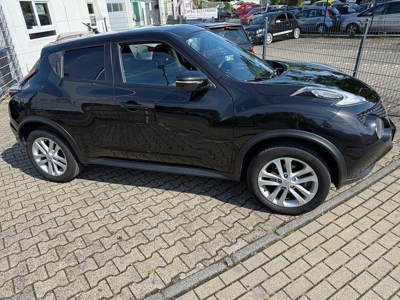 Gebraucht Nissan Juke Acenta 117 PS (86 kW) 2015 Schwarz SUV