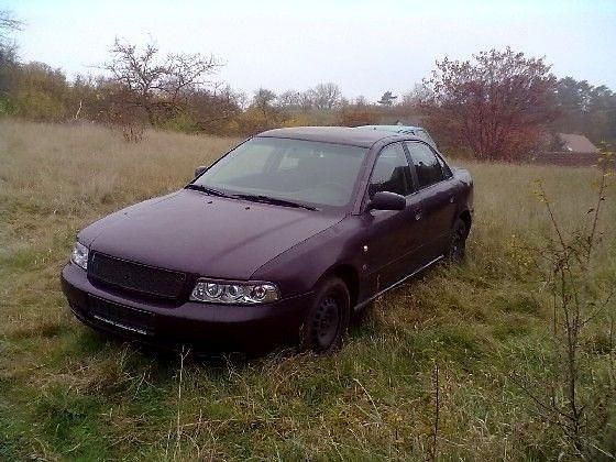 Second-hand Audi A4 137 CP (100 kW) 1994 Mov Berlinǎ