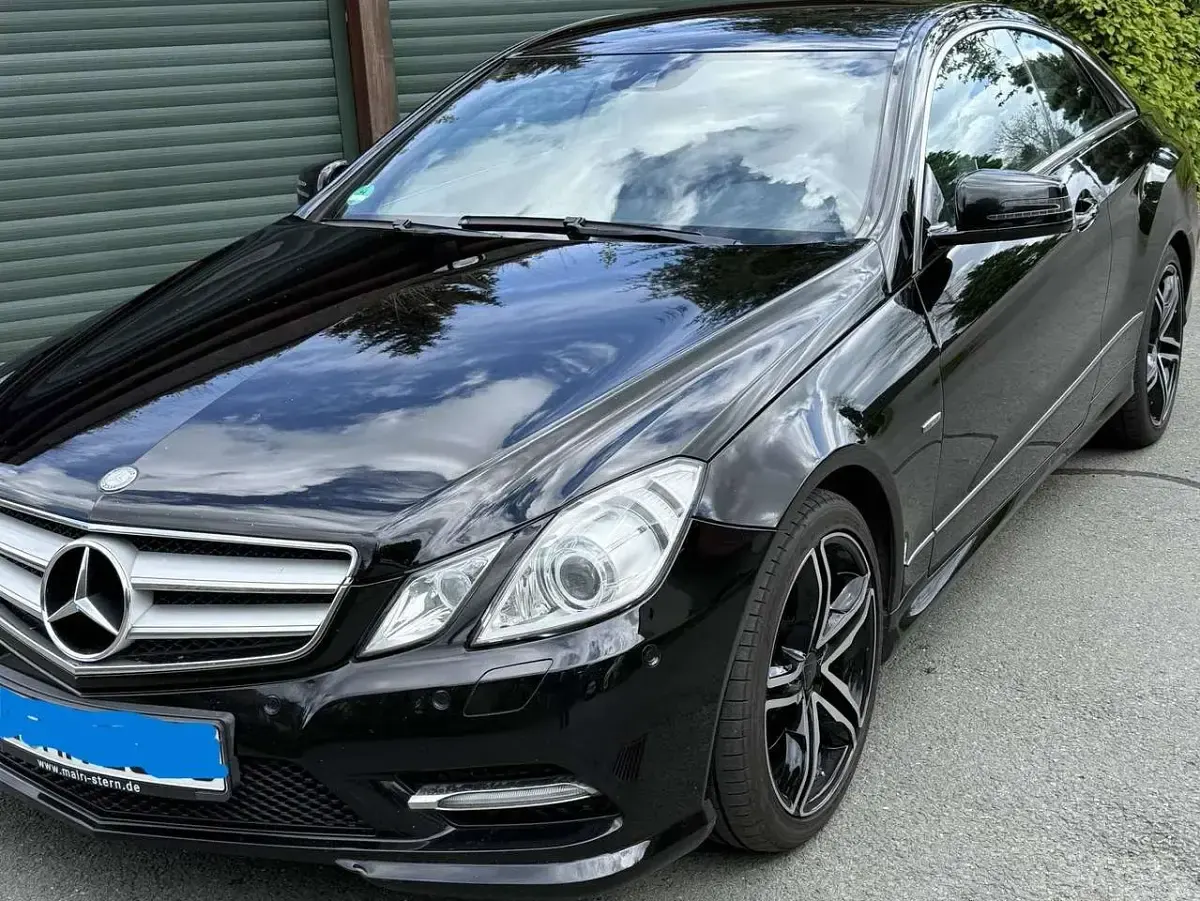 Używany Mercedes E350 Avantgarde 265 KM (194 kW) 2012 Czarny Coupe