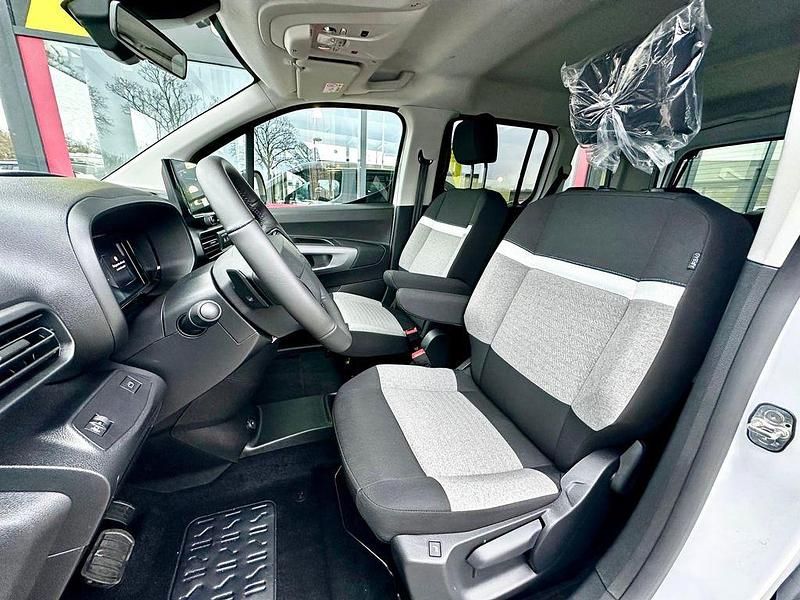 Neu Citroën Berlingo 131 PS (96 kW) 2025 Weiß Van / Kleinbus