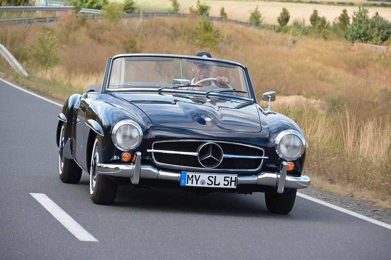 Blau Gebraucht 1962 Mercedes 190 Cabrio | 105.000 € - Bild 1/4