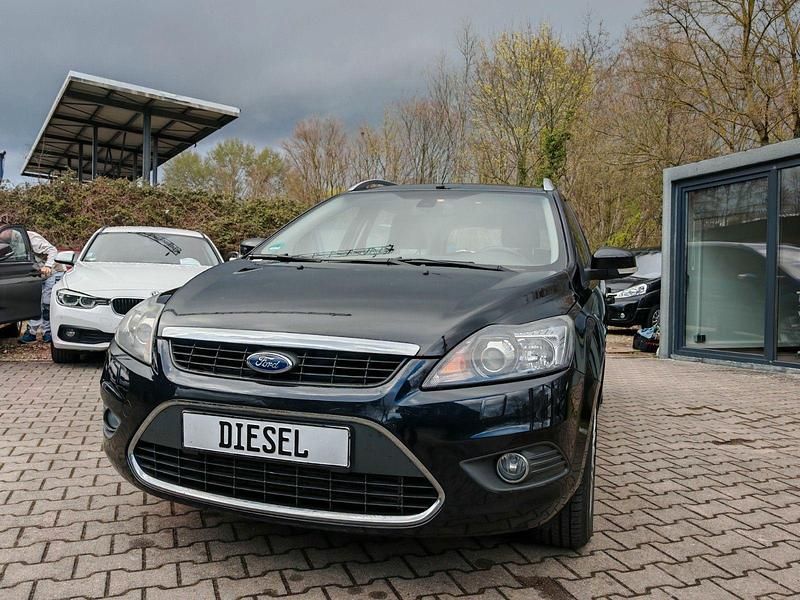 Gebraucht Ford Focus Titanium 109 PS (80 kW) 2010 Schwarz Kombi