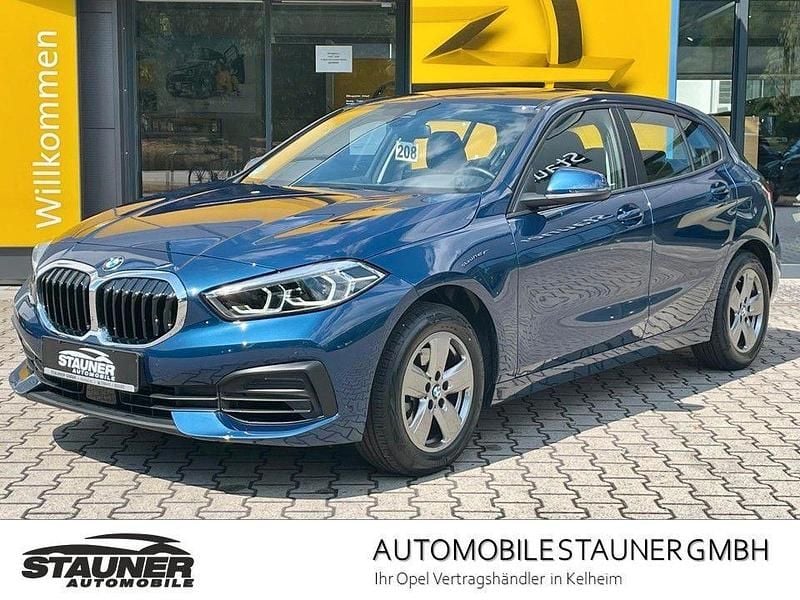 Phytonicblau Gebraucht 2024 BMW 116 Advantage Kleinwagen | 20.980 € (Guter Preis) - Bild 1/4
