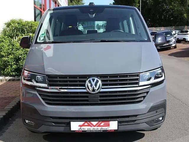 Gebraucht VW Multivan 204 PS (150 kW) 2022 Pure grey Van / Kleinbus