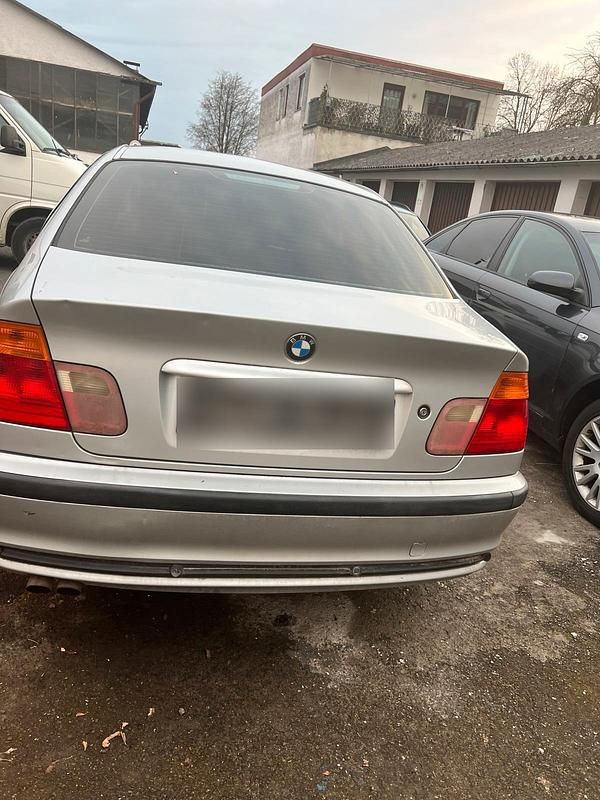 Gebraucht BMW 323 170 PS (125 kW) 2000 Silber Limousine