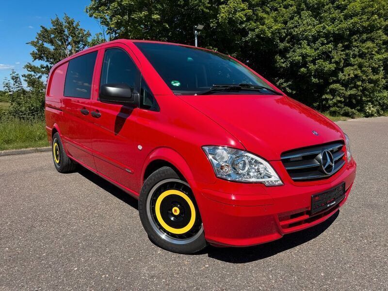 Rot Gebraucht 2014 Mercedes Vito Van / Kleinbus | 14.700 € (Fairer Preis) - Bild 1/4