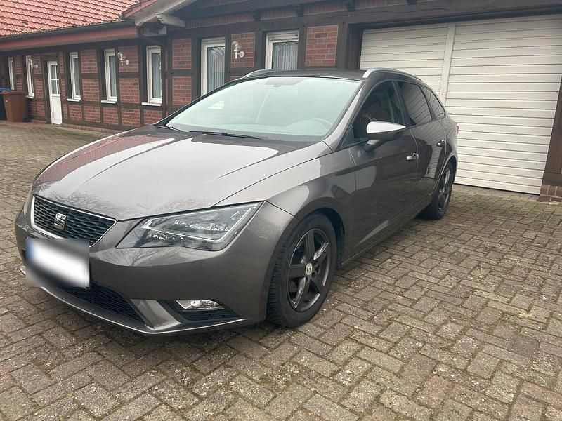Gebraucht Seat Leon ST Style 105 PS (77 kW) 2014 Grau Kombi