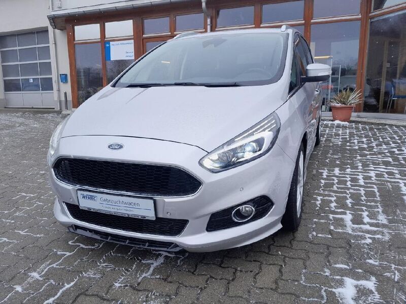 Gebraucht 2017 Ford S-MAX Titanium Van / Kleinbus | 20.895 € (Teuer) - Bild 1/4