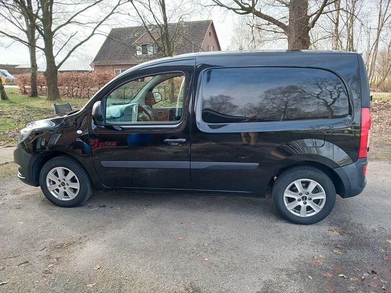 Gebraucht Mercedes Citan 109 90 PS (66 kW) 2015 Schwarz Van / Kleinbus