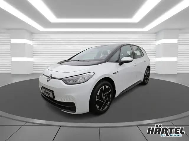 Gebraucht VW ID.3 Pro Performance 150 kW (204 PS) 2021 Gletscherweiss (white), metallic Kleinwagen
