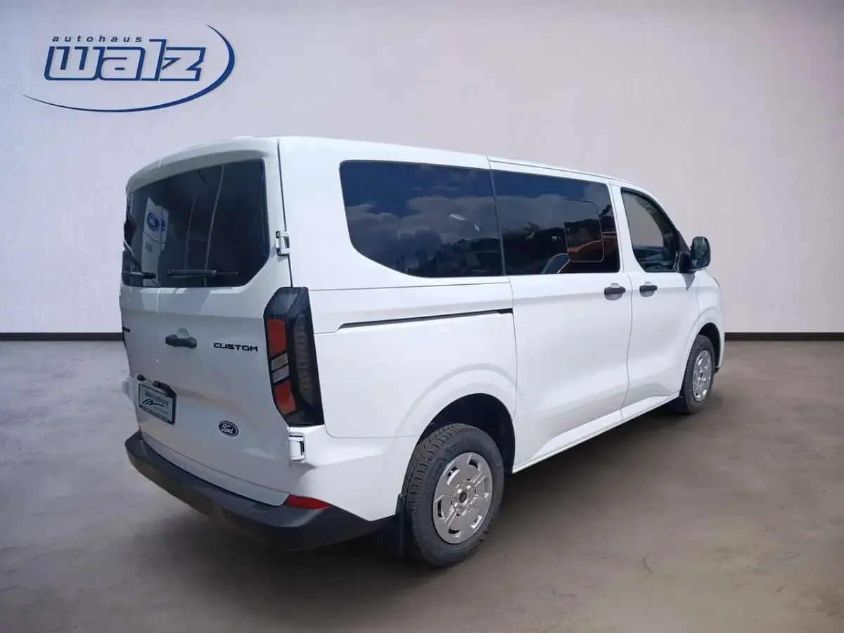 Neu Ford Transit Custom Trend 136 PS (100 kW) 2026 Frostweiß Kombi