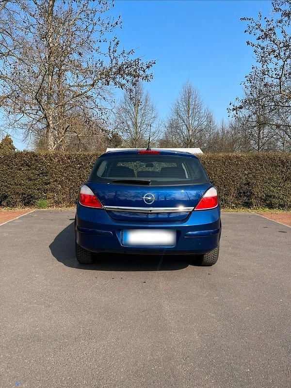 Gebraucht Opel Astra 105 PS (77 kW) 2006 Blau Limousine