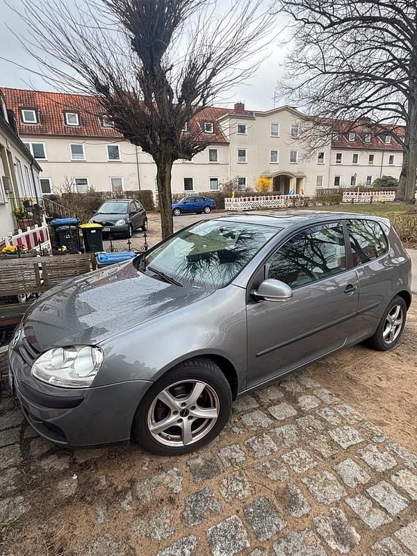 Gebraucht VW Golf V 75 PS (55 kW) 2005 Grau Kleinwagen