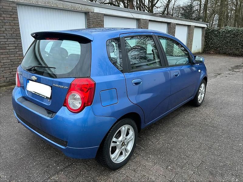 Gebraucht Chevrolet Aveo LT 101 PS (74 kW) 2008 Blau Kleinwagen