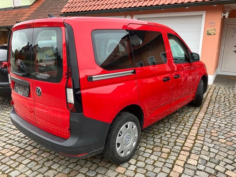 Gebraucht VW Caddy 75 PS (55 kW) 2021 Rot Van / Kleinbus