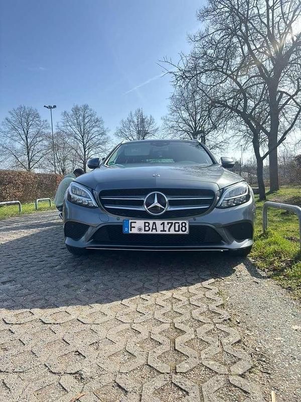 Gebraucht Mercedes C200 150 PS (110 kW) 2018 Grau Kombi