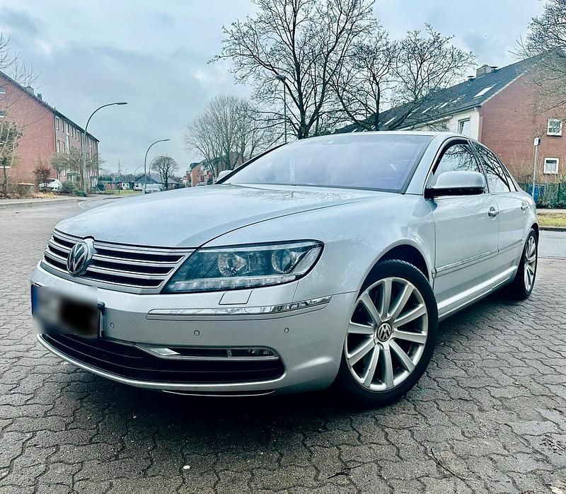 Second-hand VW Phaeton 239 CP (175 kW) 2011 Argintiu Berlinǎ