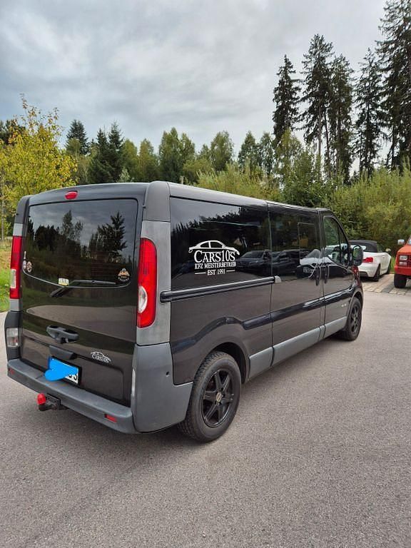 Gebraucht Renault Trafic 145 PS (106 kW) 2006 Schwarz Van / Kleinbus