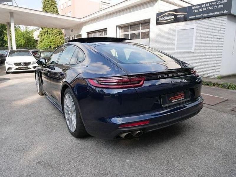 Gebraucht Porsche Panamera 324 PS (238 kW) 2017 Andere Limousine