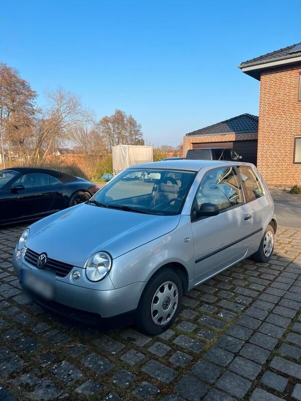 Silber Gebraucht 2004 VW Lupo Kleinwagen | 2.150 € (Etwas zu teuer) - Bild 1/4