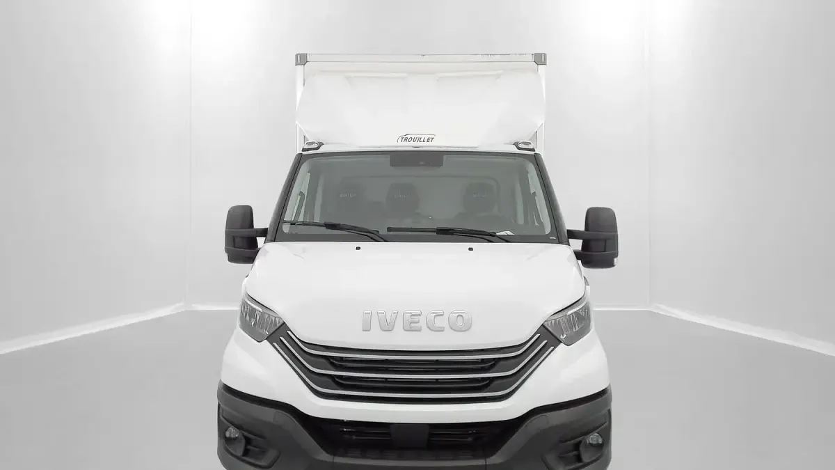 Neu Iveco Daily 160 PS (117 kW) 2025 (blanc) Van